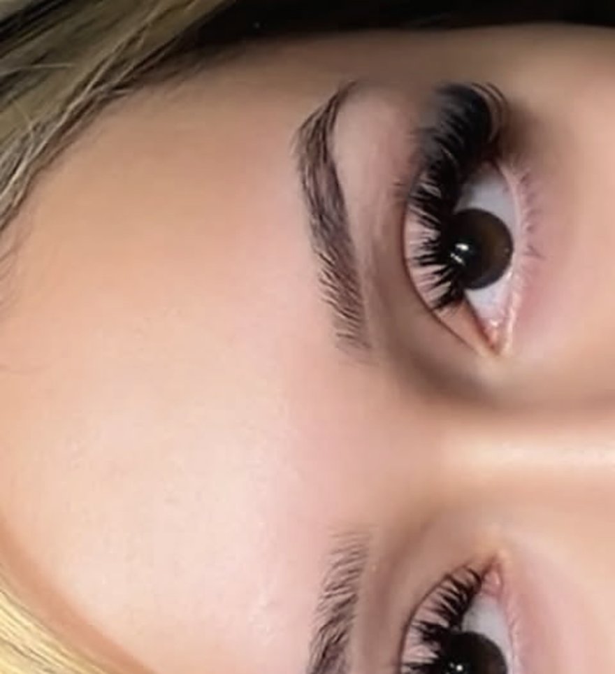 Lashes by Alieth